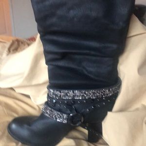 Brand new women’s black stud boots size 10